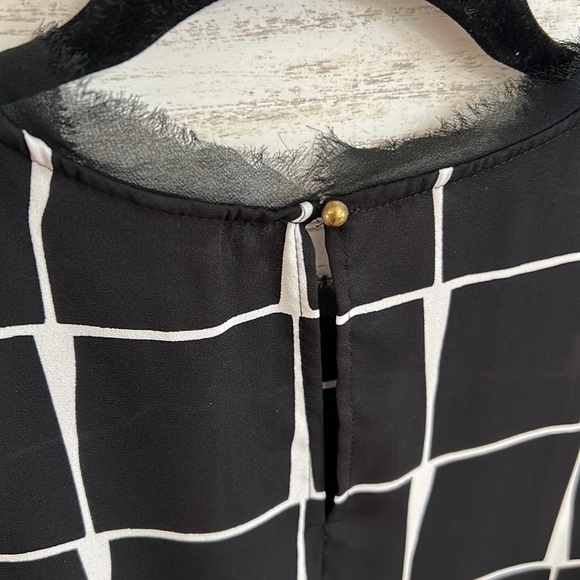 Who What Wear Sleeveless Blouse | SIZE XS - Picture 4 of 4